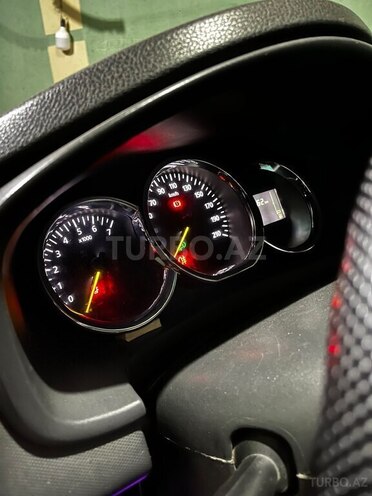 Renault Logan 2014, 300,000 km - 1.6 л - Bakı
