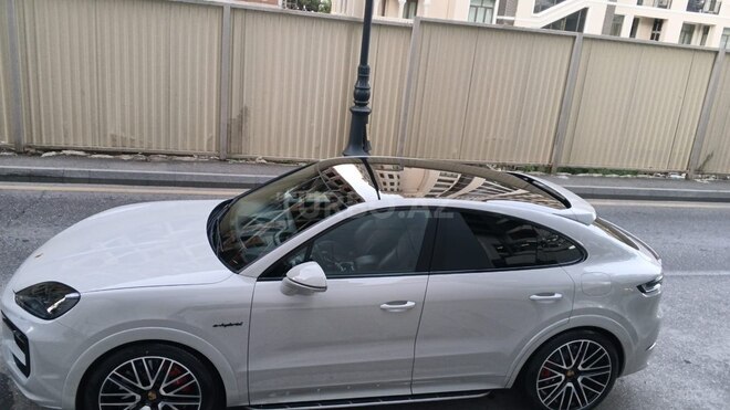 Porsche Cayenne E-hybrid Coupe 2023, 31,407 km - 3.0 l - Bakı