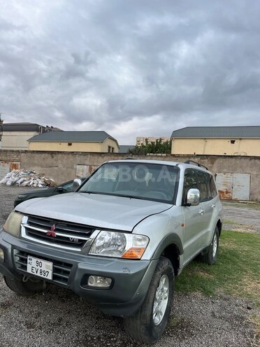Mitsubishi Pajero 2002, 285,000 km - 3.0 l - Xırdalan