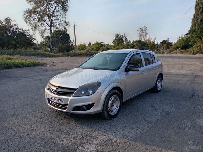 Opel Astra 2009, 281,261 km - 1.4 l - Mingəçevir
