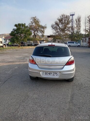 Opel Astra 2009, 281,261 km - 1.4 l - Mingəçevir
