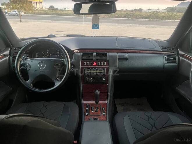 Mercedes E 270 1999, 532,000 km - 2.7 l - Bakı