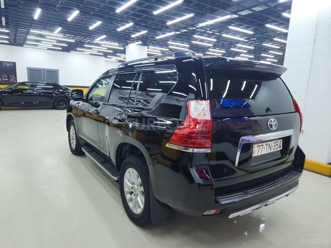 Toyota Land Cruiser Prado 2011, 228,000 km - 4.0 л - Bakı
