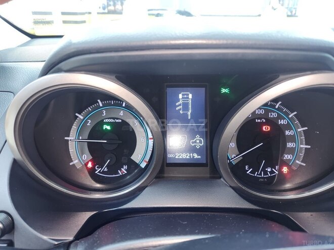 Toyota Land Cruiser Prado 2011, 228,000 km - 4.0 л - Bakı