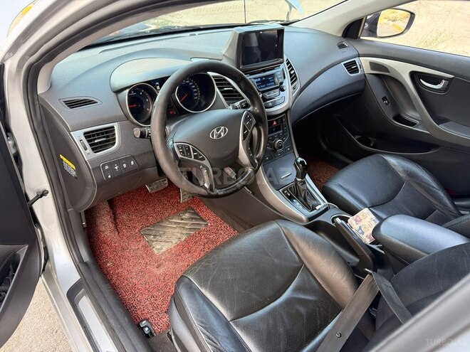 Hyundai Avante 2014, 175,000 km - 1.6 l - Bakı