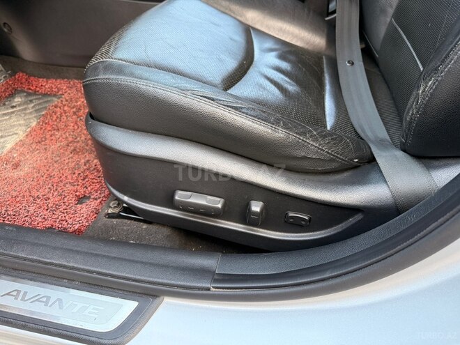 Hyundai Avante 2014, 175,000 km - 1.6 l - Bakı