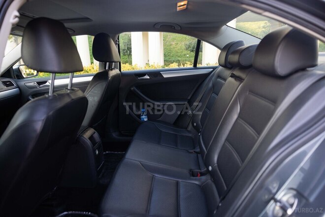 Volkswagen Jetta 2013, 241,402 km - 1.8 l - Bakı