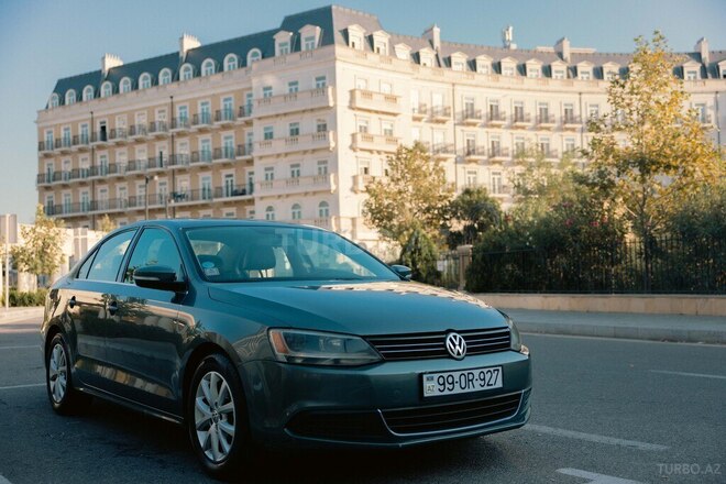 Volkswagen Jetta 2013, 241,402 km - 1.8 l - Bakı