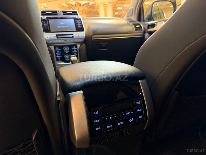 Toyota Land Cruiser Prado 2018, 146,000 km - 3.0 l - Bakı