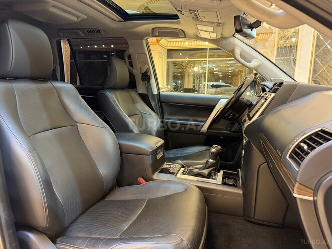 Toyota Land Cruiser Prado 2018, 146,000 km - 3.0 l - Bakı