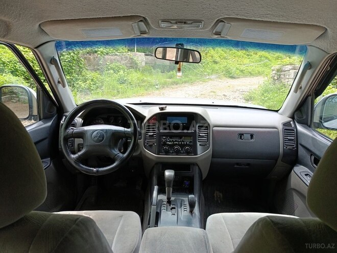Mitsubishi Pajero 2002, 285,000 km - 3.0 l - Xırdalan