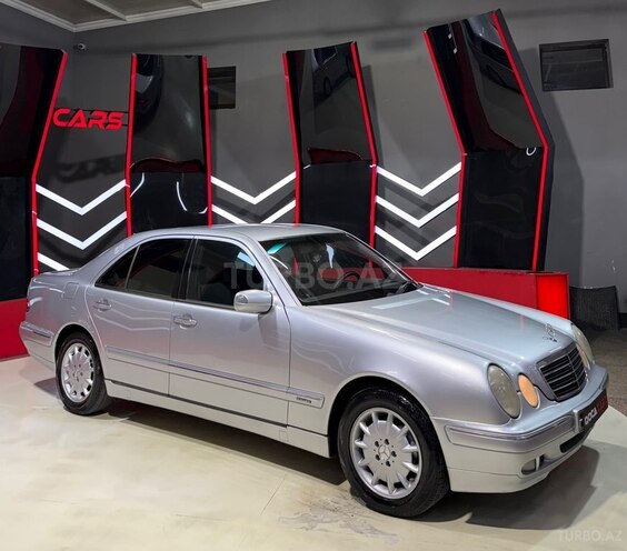 Mercedes E 200 1999, 240,000 km - 2.0 л - Sumqayıt