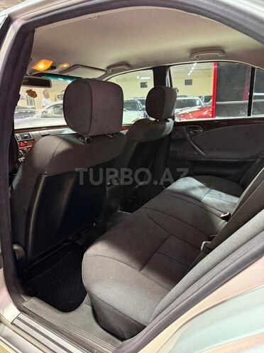 Mercedes E 200 1999, 240,000 km - 2.0 л - Sumqayıt