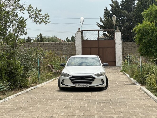 Hyundai Elantra 2017, 297,729 km - 2.0 l - Bakı