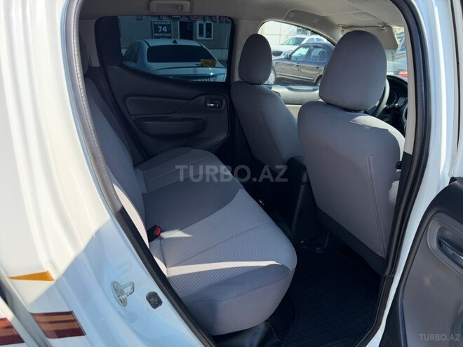 Mitsubishi L200 2016, 197,000 km - 2.5 l - Bakı