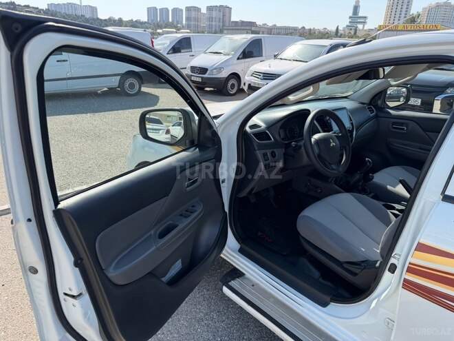Mitsubishi L200 2016, 197,000 km - 2.5 l - Bakı