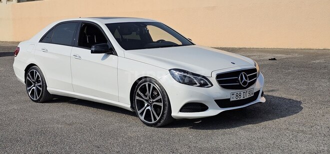 Mercedes E 250 2015, 290,000 km - 2.1 l - Bakı