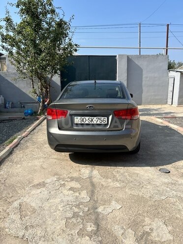 Kia Cerato 2011, 289,000 km - 1.6 l - Tovuz