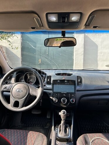 Kia Cerato 2011, 289,000 km - 1.6 l - Tovuz