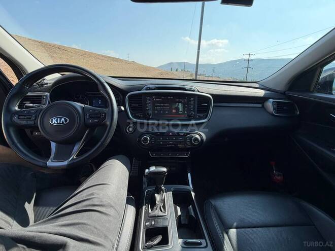 Kia Sorento 2016, 171,000 km - 2.0 l - Yardımlı