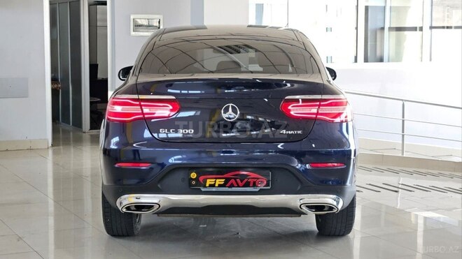 Mercedes GLC 300 4MATIC 2019, 77,000 km - 2.0 l - Bakı