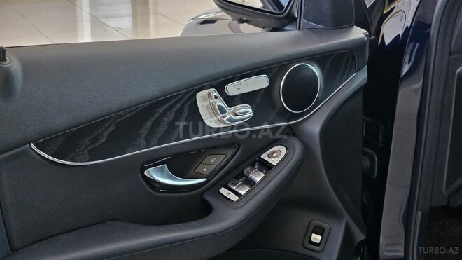 Mercedes GLC 300 4MATIC 2019, 77,000 km - 2.0 l - Bakı