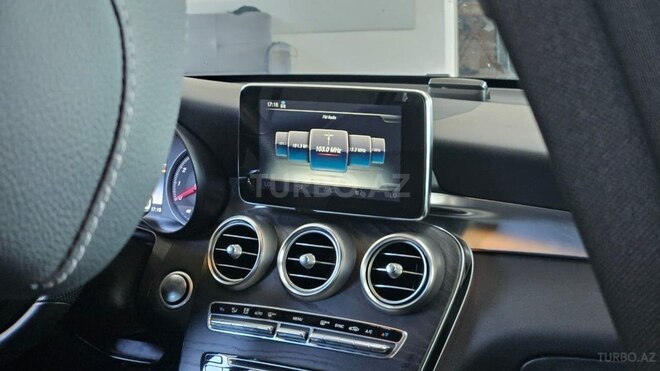 Mercedes GLC 300 4MATIC 2019, 77,000 km - 2.0 l - Bakı