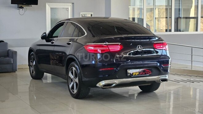 Mercedes GLC 300 4MATIC 2019, 77,000 km - 2.0 l - Bakı