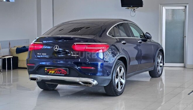 Mercedes GLC 300 4MATIC 2019, 77,000 km - 2.0 l - Bakı