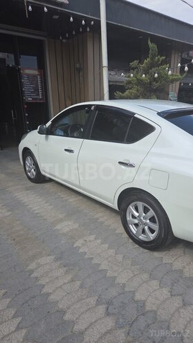Nissan Sunny 2014, 291,400 km - 1.5 l - Bakı