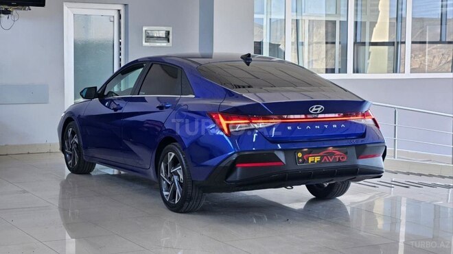 Hyundai Elantra 2025, 13,000 km - 2.0 l - Bakı