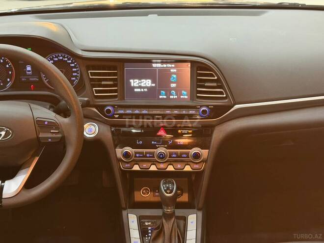Hyundai Elantra 2019, 172,603 km - 1.6 l - Sumqayıt