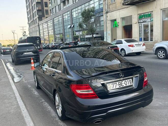 Mercedes C 250 2011, 270,000 km - 1.8 l - Bakı