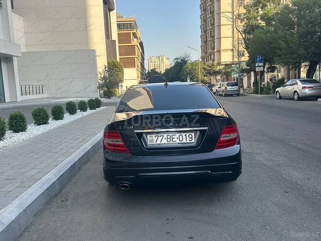 Mercedes C 250 2011, 270,000 km - 1.8 l - Bakı