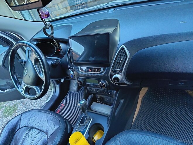 Hyundai ix35 2010, 290,000 km - 2.0 l - Yevlax