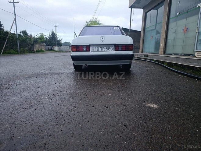Mercedes 190 1989, 245,000 km - 2.5 l - Astara