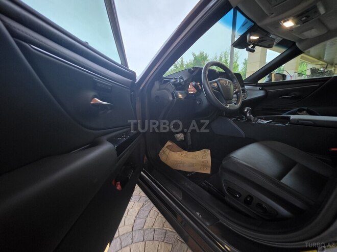 Lexus ES 300h 2024, 39,500 km - 2.5 l - Bakı
