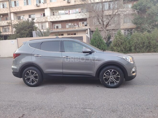 Hyundai Santa Fe 2017, 244,000 km - 2.0 л - Bakı