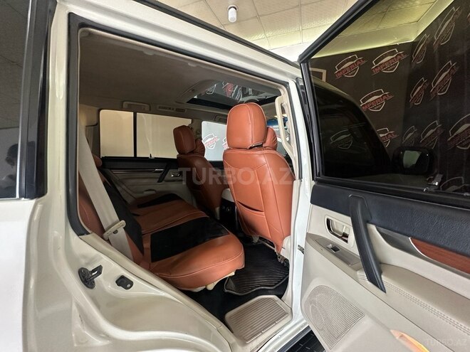 Mitsubishi Pajero 2008, 193,000 km - 3.0 л - Bakı