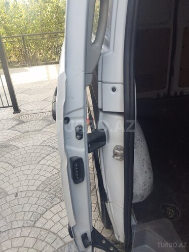 Mercedes  2009, 231,000 km - 2.1 l - Sumqayıt