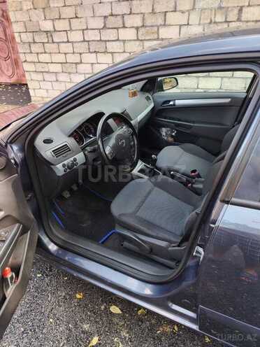 Opel Astra 2006, 270,000 km - 1.4 l - Mingəçevir