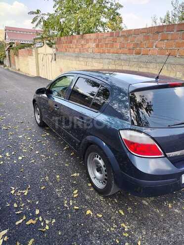 Opel Astra 2006, 270,000 km - 1.4 l - Mingəçevir