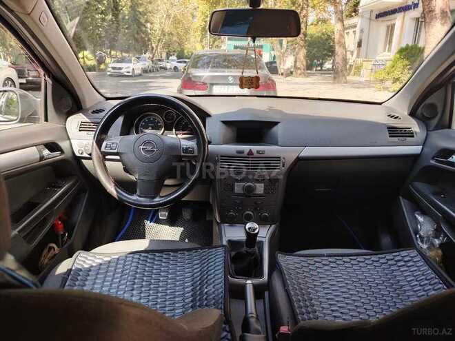 Opel Astra 2006, 270,000 km - 1.4 l - Mingəçevir