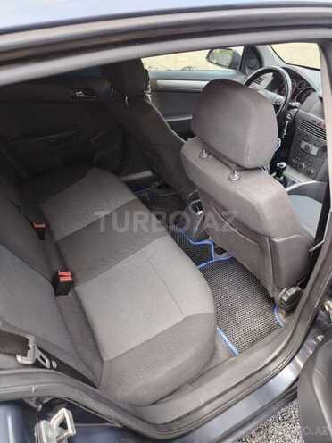 Opel Astra 2006, 270,000 km - 1.4 l - Mingəçevir
