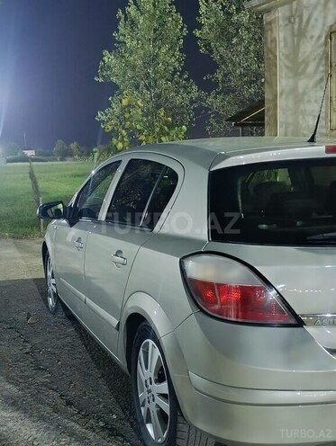 Opel Astra 2005, 258,000 km - 1.4 l - Astara