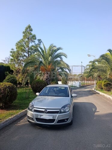 Opel Astra 2005, 258,000 km - 1.4 l - Astara