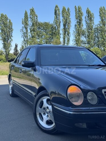 Mercedes E 320 2001, 300,000 km - 3.2 л - Lənkəran