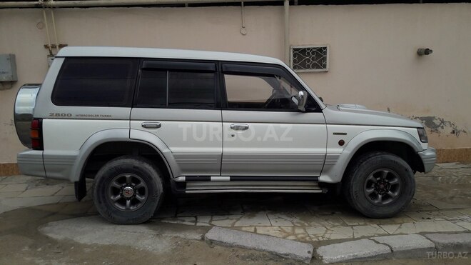 Mitsubishi Pajero 1996, 443,290 km - 2.8 л - Bakı