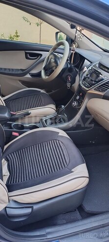 Hyundai Elantra 2015, 184,671 km - 1.8 л - Mingəçevir