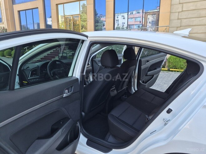 Hyundai Elantra 2018, 139,000 km - 2.0 l - Bakı